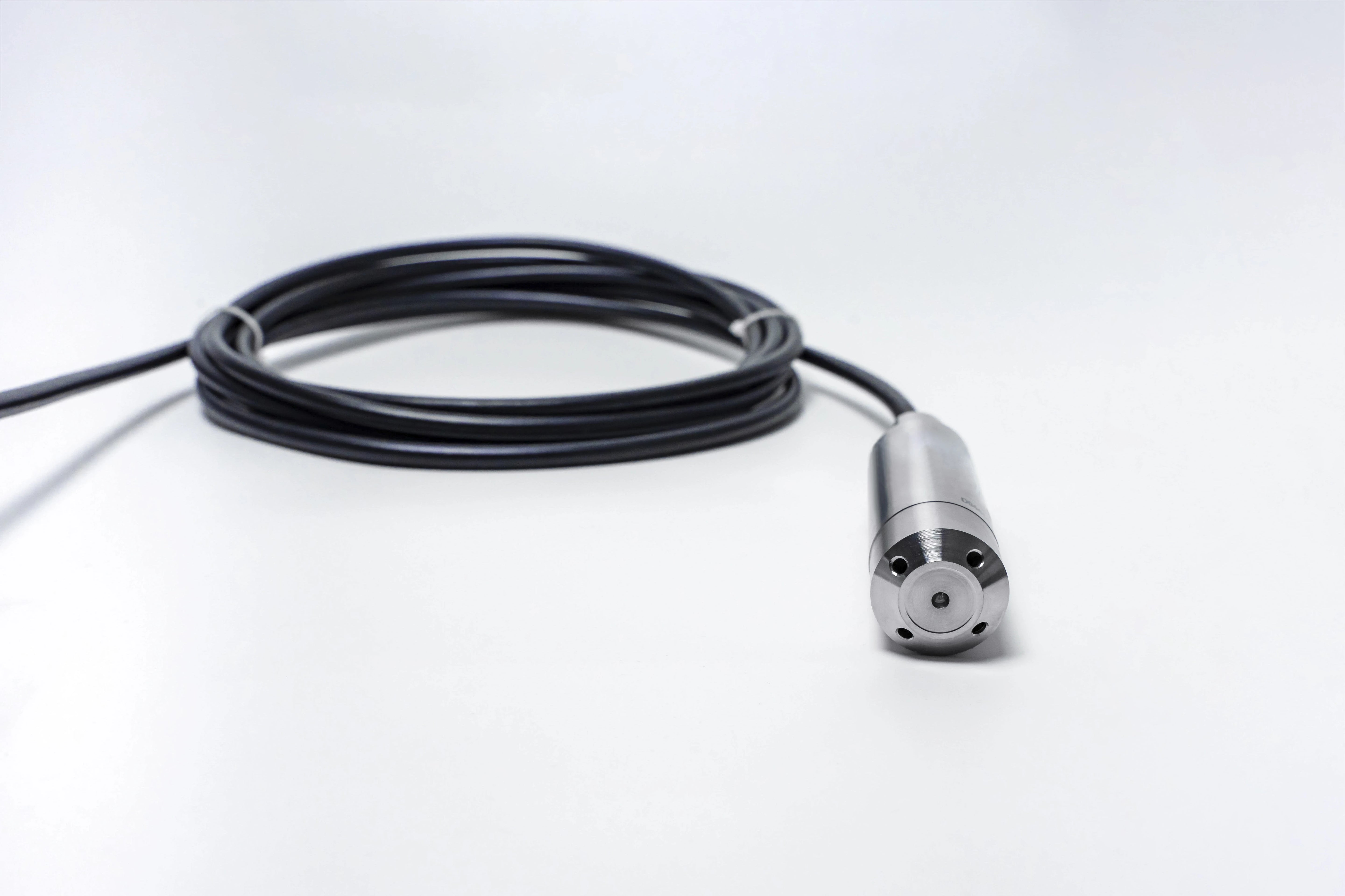 Milesight EM500-SWL PN:L005 LoRaWAN Submersible Water Level Sensor – Reliable & Accurate Water Level Monitoring (Measuring Range 5m) - EU868