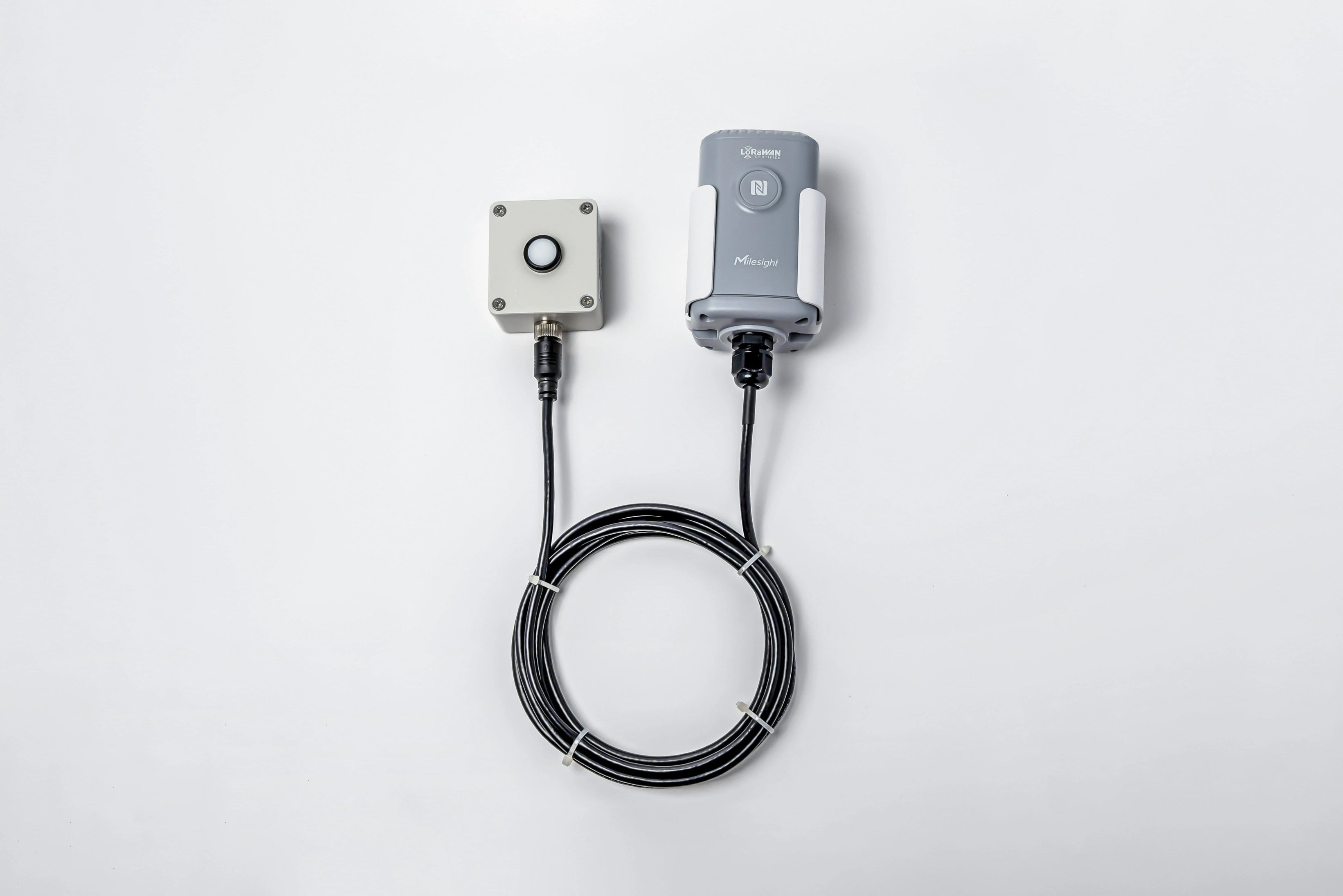 Milesight EM500-LGT LoRaWAN Light Sensor – Smart Light Intensity Monitoring (EU868)